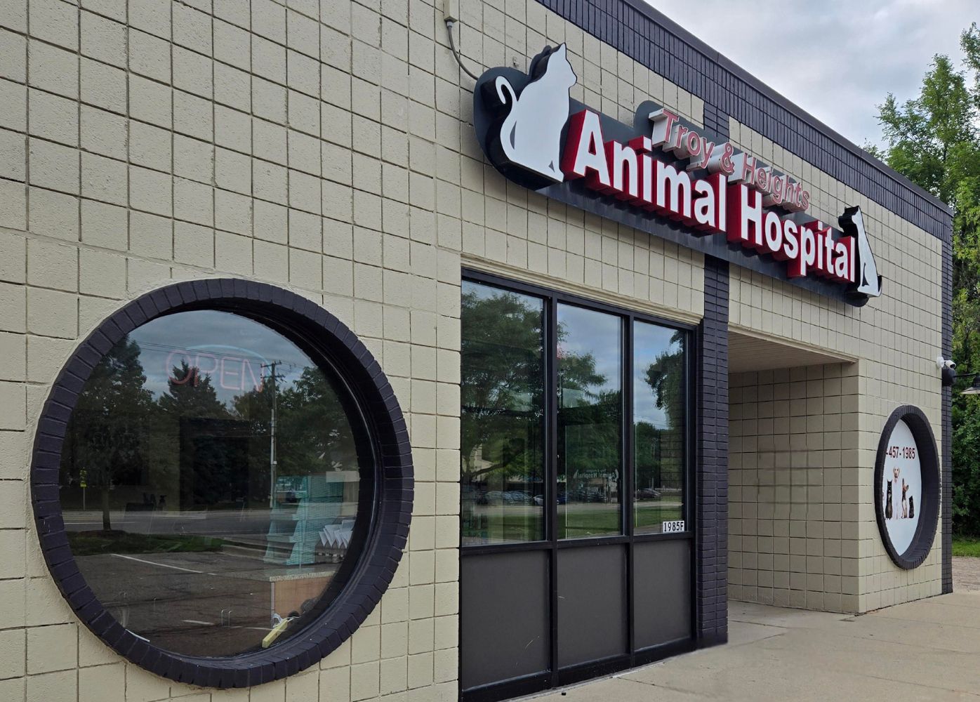 troy-heights-animal-logo-front